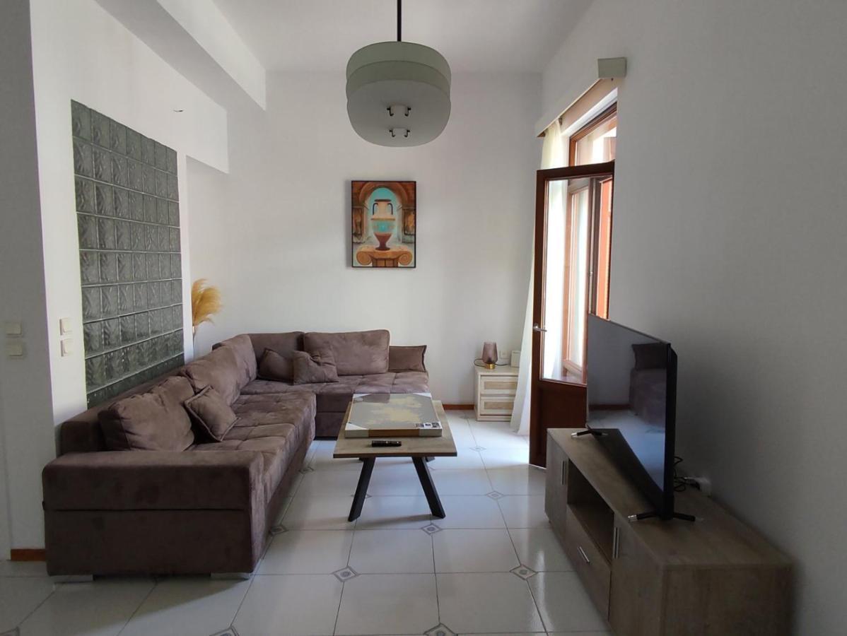 Dr. J. Spon Apartment Nafpaktos Exterior foto